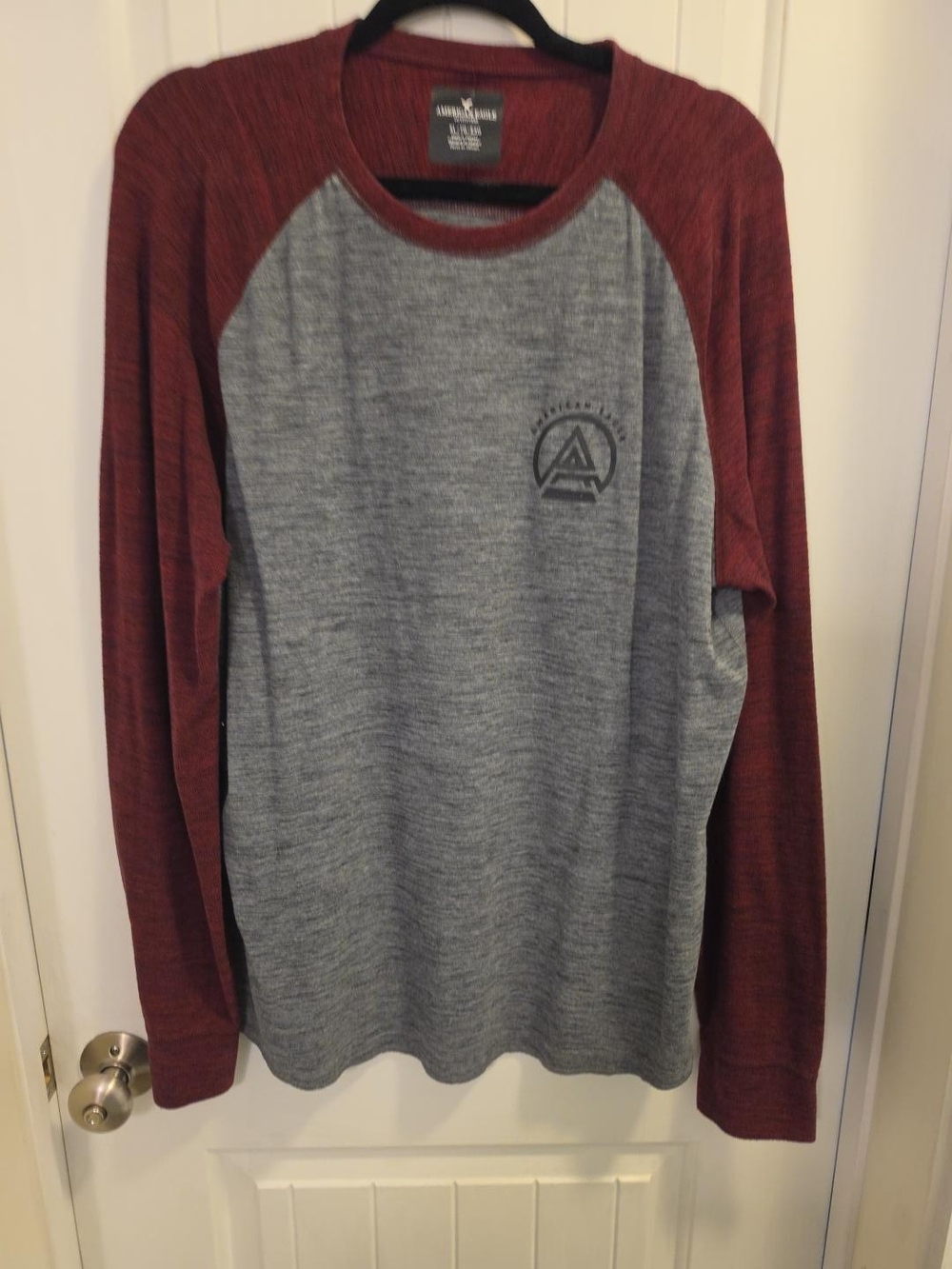 American Eagle Outfitters Long-Sleeve Raglan Shirt - Gray & Maroon